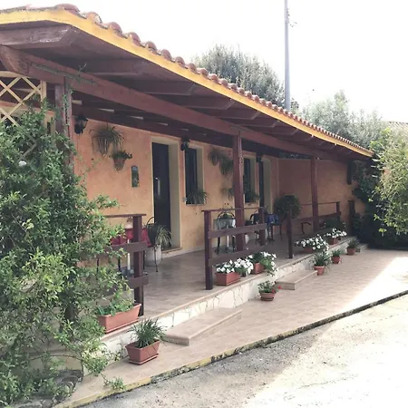 Domu De Palla- Iun-e5167 فندق مبيت وإفطار 3*