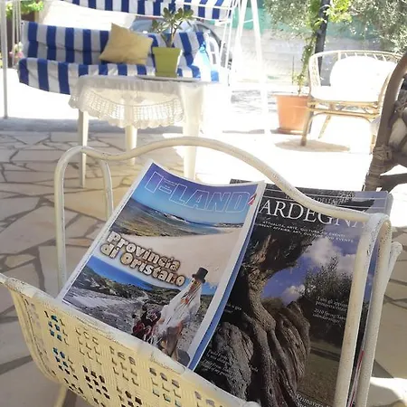 Domu De Palla- Iun-e5167 Bed & Breakfast 3*